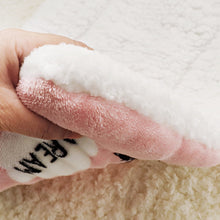 Load image into Gallery viewer, Picture showing the thickness of Pink Winter Pet Bed Soft Blanket For Dogs and Cats