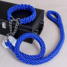 Load image into Gallery viewer, Premium 1.2M Double Strand Rope Leash Set for Large Dogs with Metal P Chain Buckle and National Color Collar Ideal for Big Dogs
